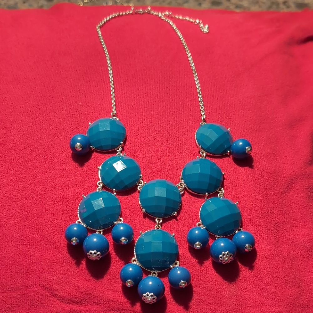 Elegant Blue Beaded Necklace